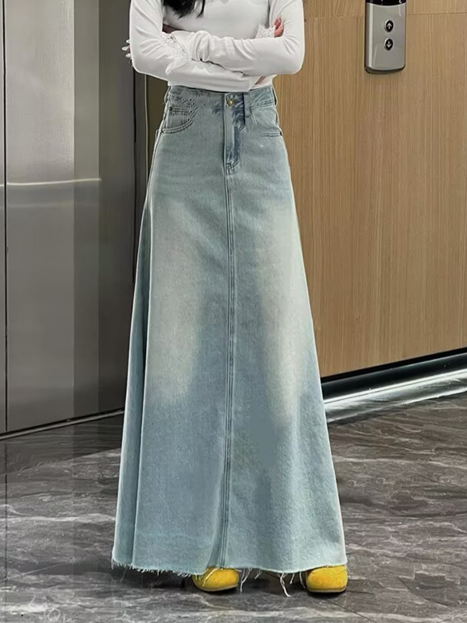 Denim Shorts Women - Rok Denim Lipit Wanita Model High