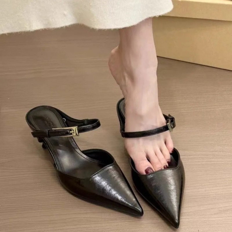 Women'S Fashion Trends - Sandal Wanita Ujung Runcing Hak Sedang,