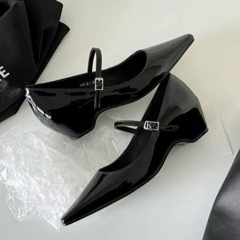 Sepatu Wanita Model Terbaru 20 - Women Fashion Heels ulasan dan harga