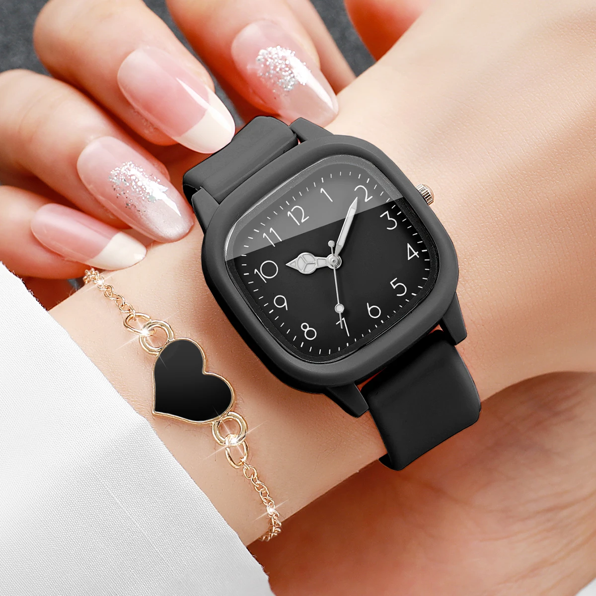 5 buah jam tangan wanita model - Fashion Women Watch ulasan dan harga